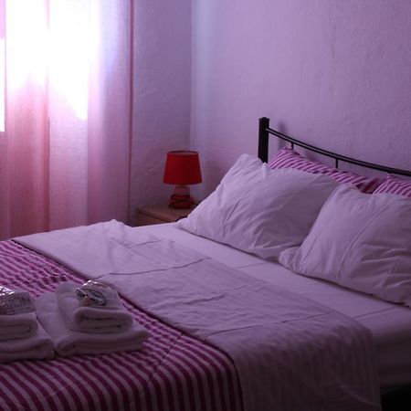 Aaron Apartments Ферма Экстерьер фото