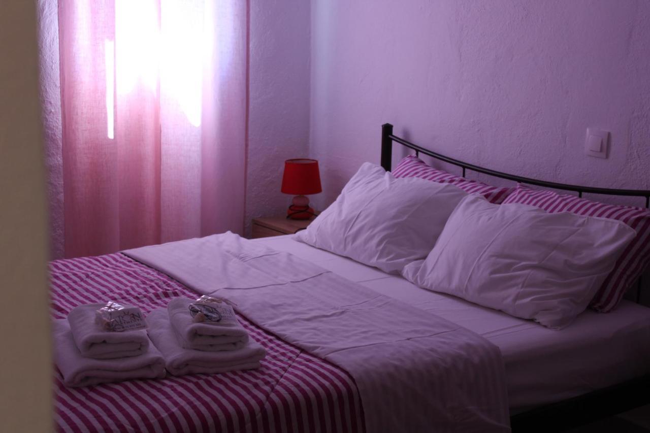 Aaron Apartments Ферма Экстерьер фото